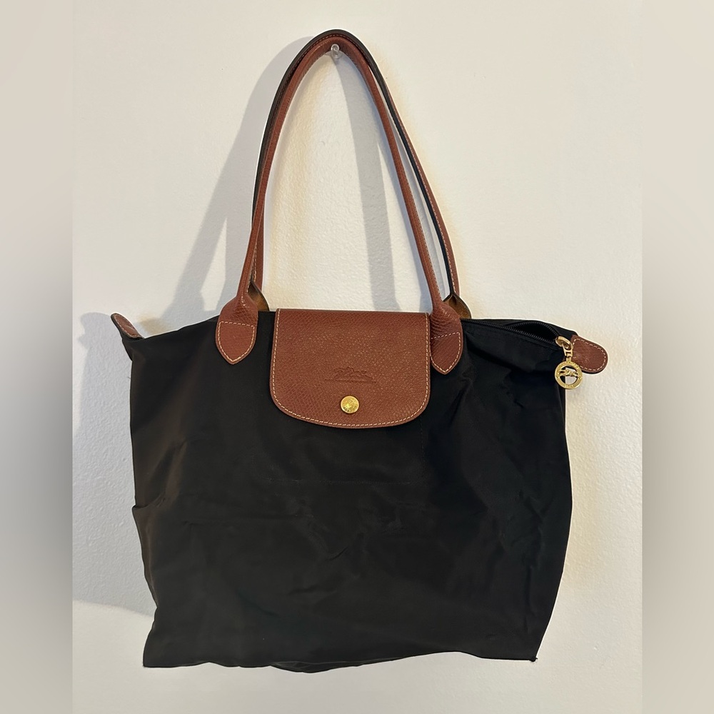 LONGCHAMP MEDIUM LE PILAGE NYLON SHOULDER TOTE